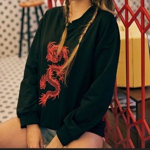 ROMWE Dragon Graphic Print Sweatshirt